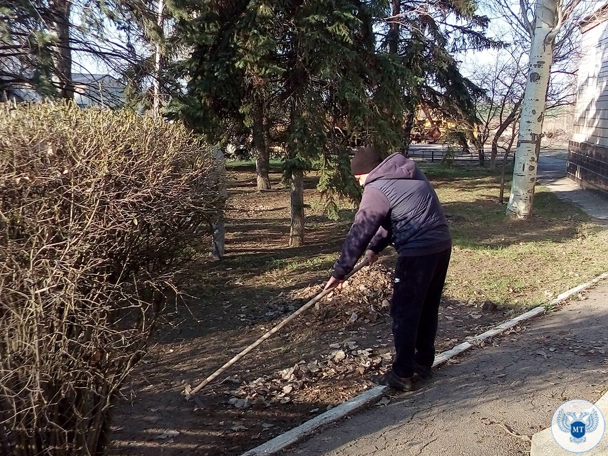 Сотрудники Минтранса ДНР и подведомственных предприятий приняли участие в общереспубликанском субботнике