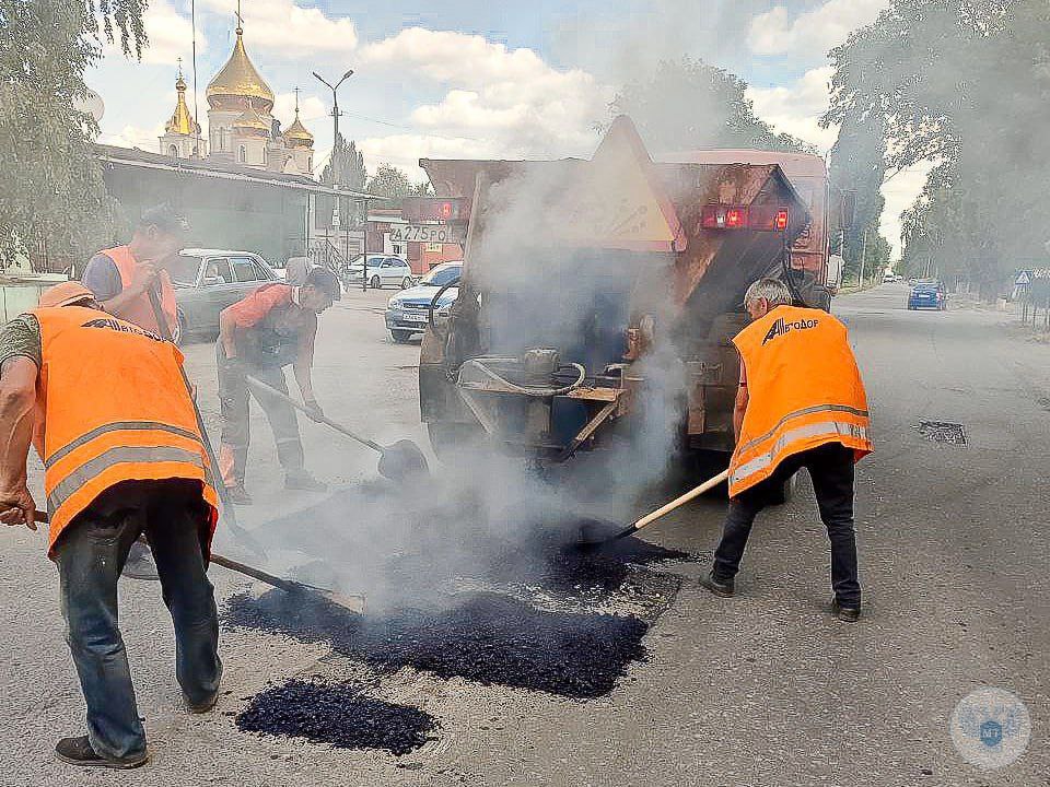 Силами республиканского «Автодора» ведётся восстановление дороги от Розовки до Кировского 