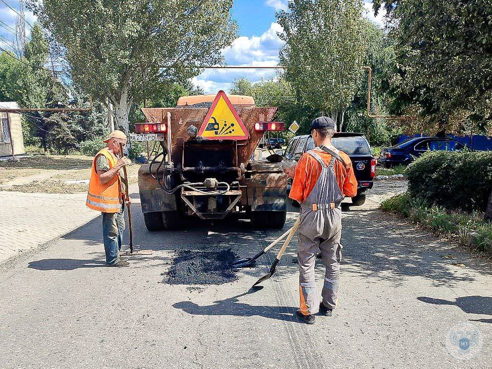 Силами республиканского «Автодора» ведётся восстановление дороги от Розовки до Кировского 