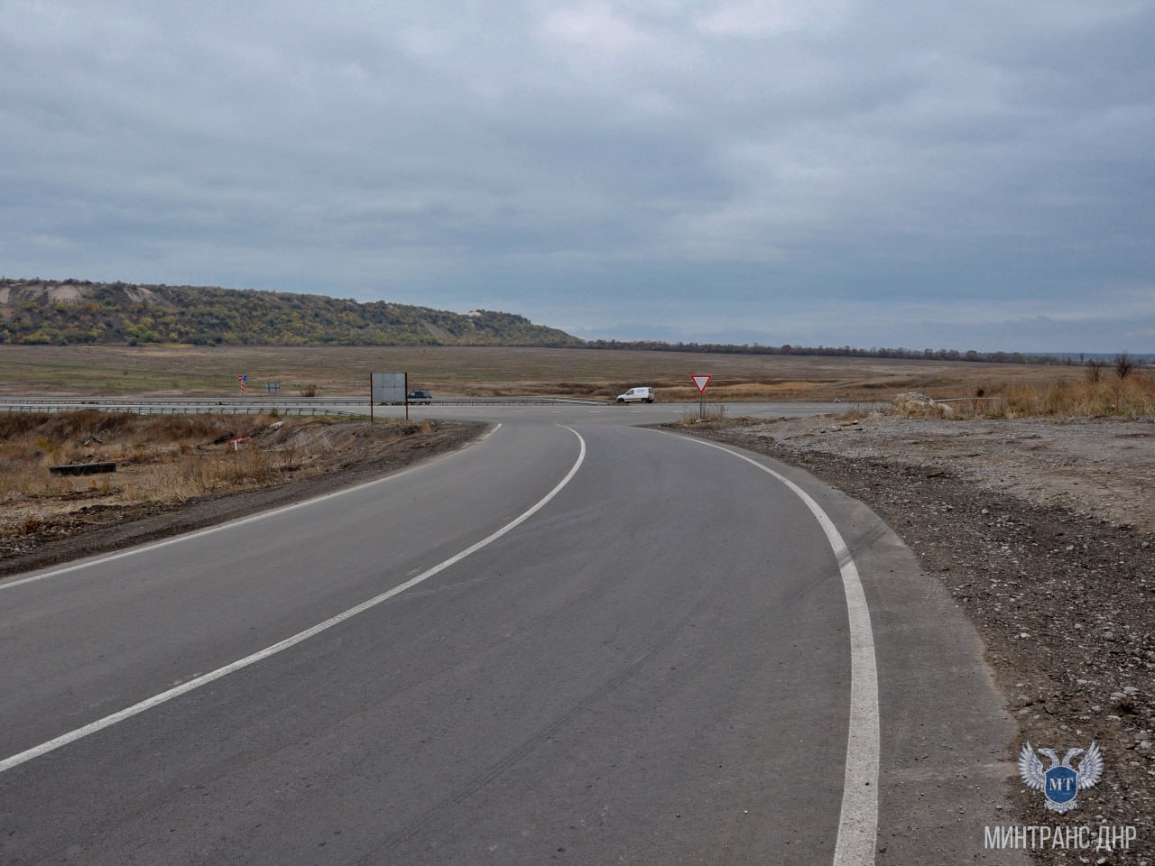 Службой автомобильных дорог Донбасса восстановлено 33 км республиканских дорог общего пользования по шести участкам 