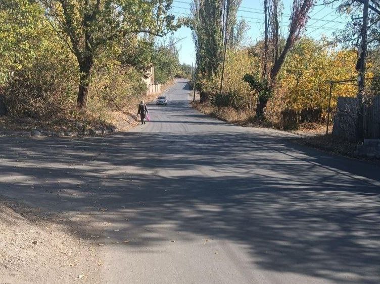 В Снежном отремонтированы дороги еще по двум улицам