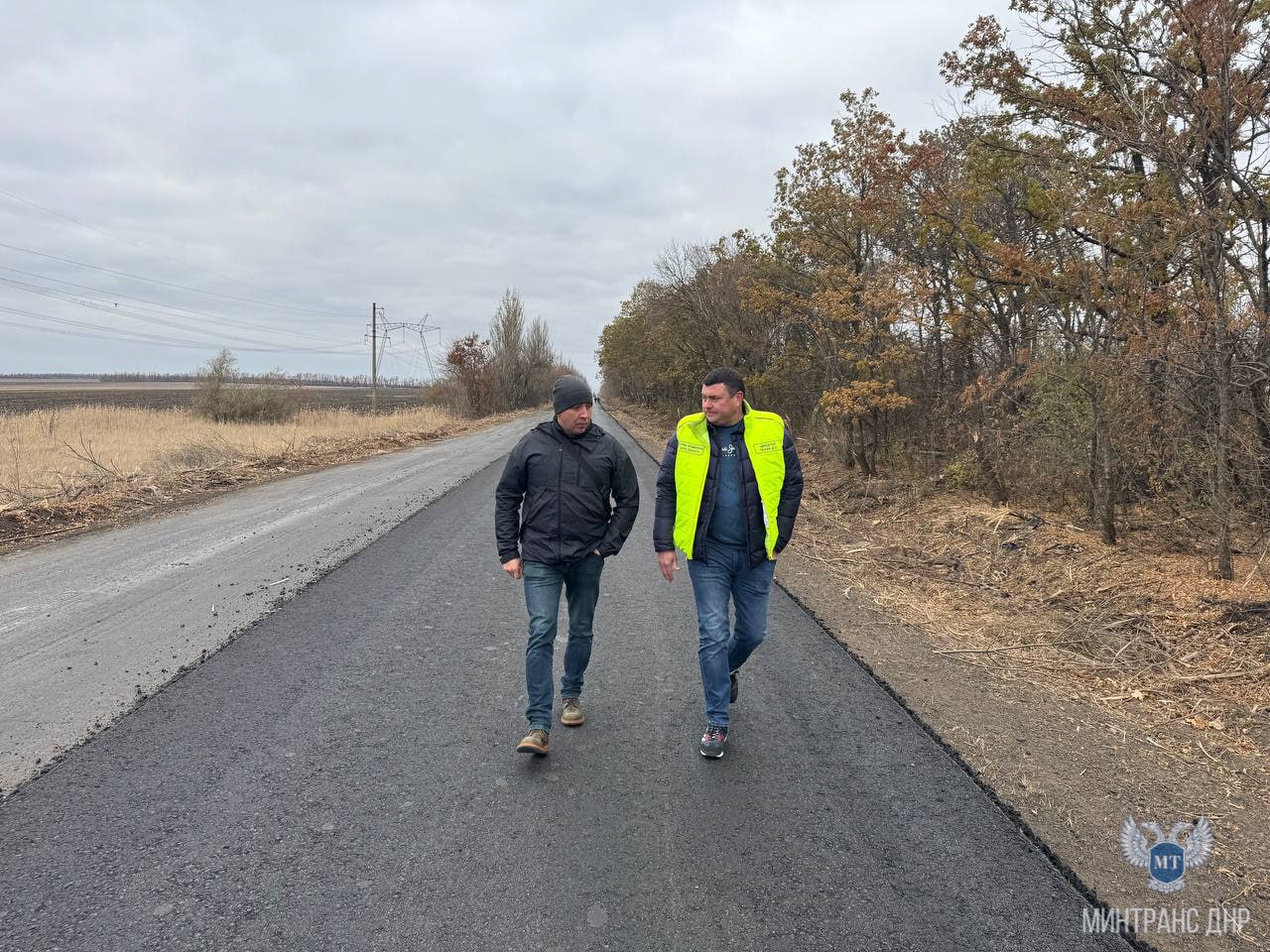 Более 10 участков автодорог общего пользования и улично-дорожной сети будет восстановлено в ДНР до конца текущего года