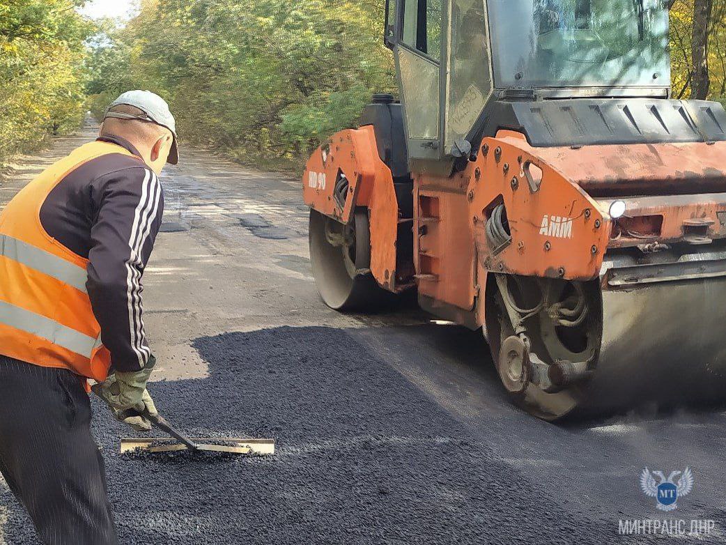 За минувшую неделю «Службой автомобильных дорог Донбасса» выполнены следующие мероприятия по содержанию автодорог Республики