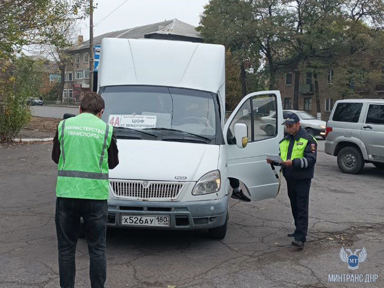 Санитарно-техническое состояние пассажирского транспорта проверили в Снежном