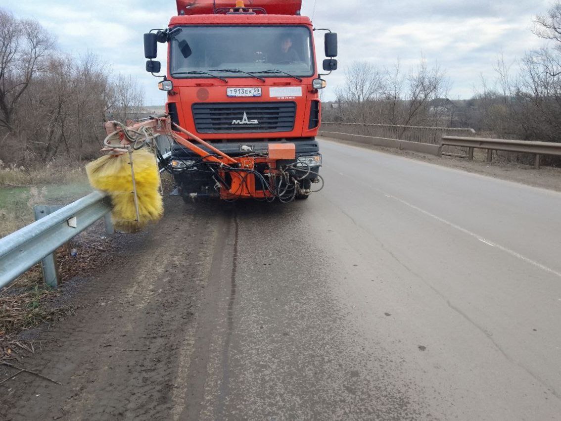 За минувшую неделю под контролем ГКУ «Служба автомобильных дорог Донбасса» выполнены мероприятия по содержанию автодорог