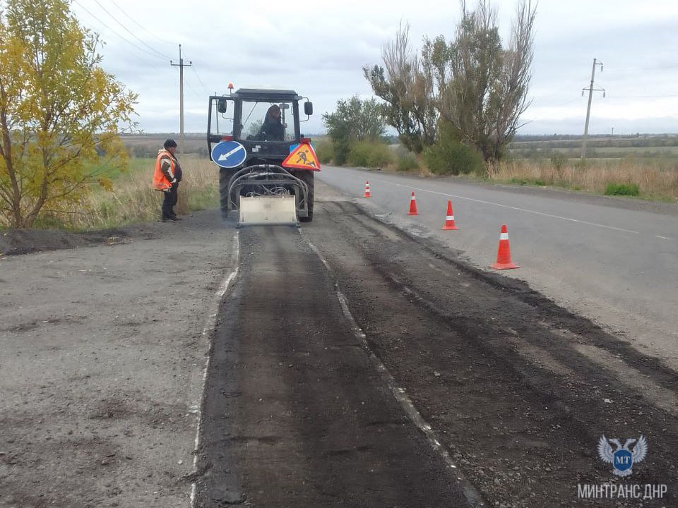 За минувшую неделю «Службой автомобильных дорог Донбасса» выполнены следующие мероприятия по содержанию автодорог Республики