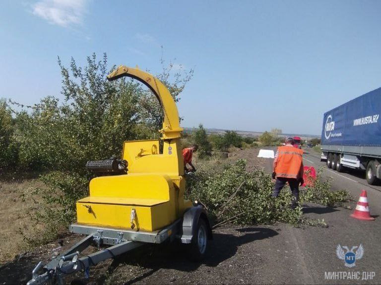 За неделю Службой автомобильных дорог Донбасса в рамках контракта по содержанию авто дорог Республики выполнены мероприятия